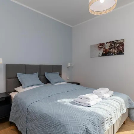 Br12 Premium Apartments , Garaz Bielsko-Biala Exterior photo