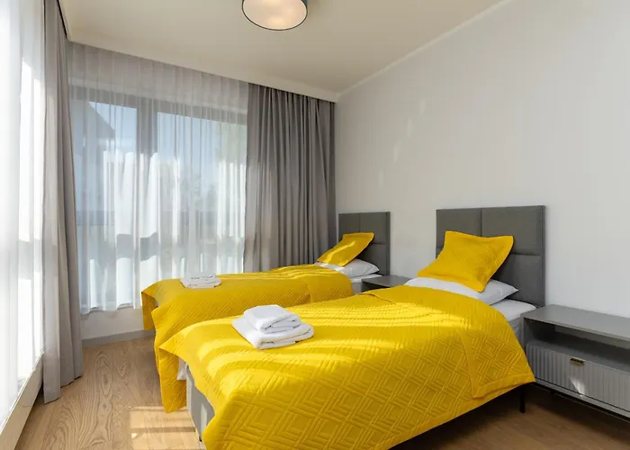 Br12 Premium Apartments , Garaz