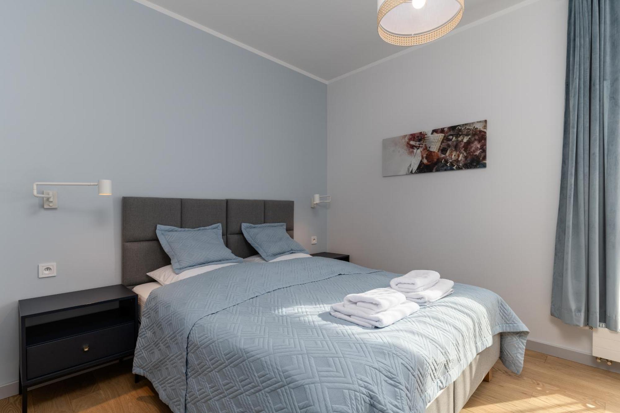 Br12 Premium , Garaz Apartment *